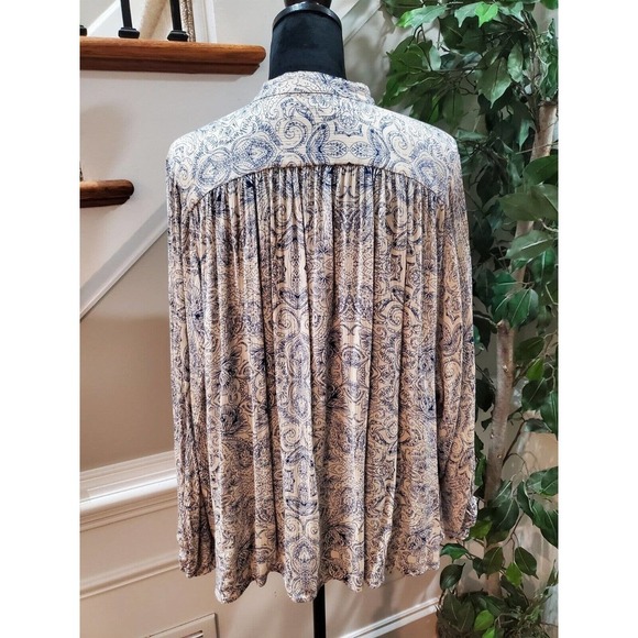 Blu Heaven Women's White Blue Paisley Rayon Long Sleeve Button Down Shirt Medium - Picture 6 of 11